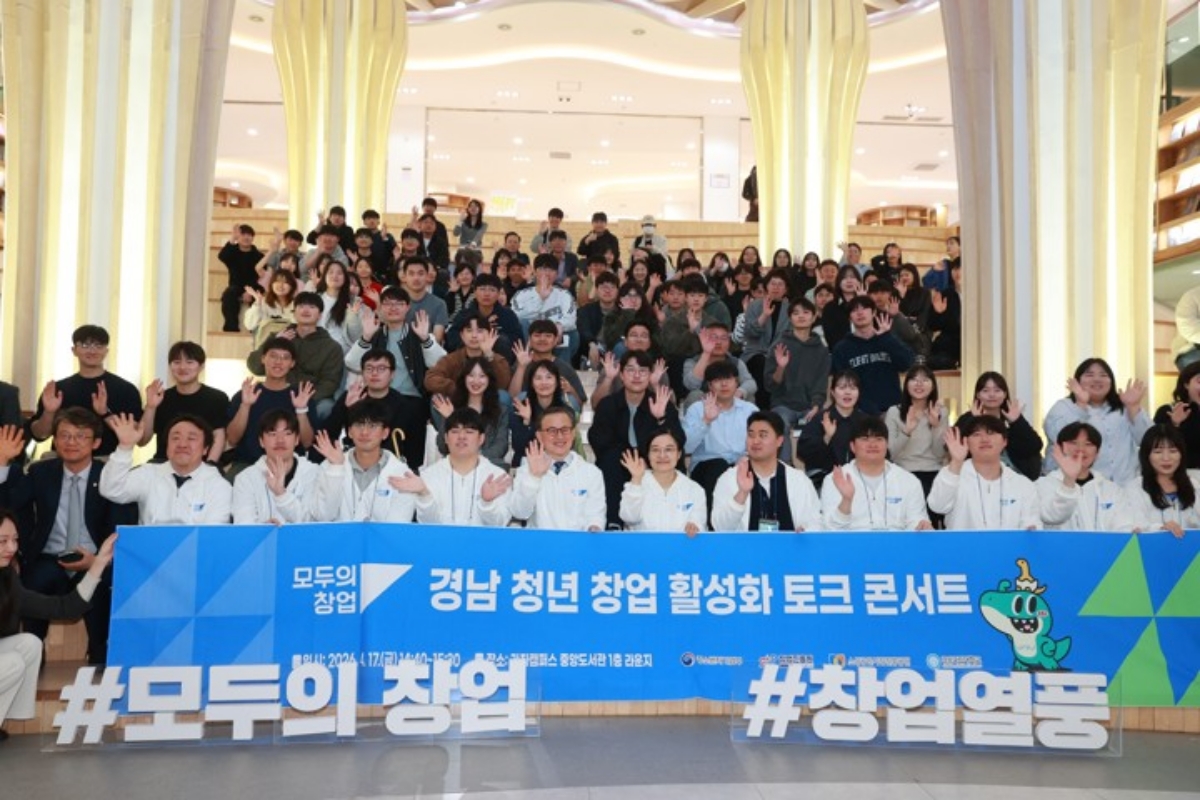 1만 명